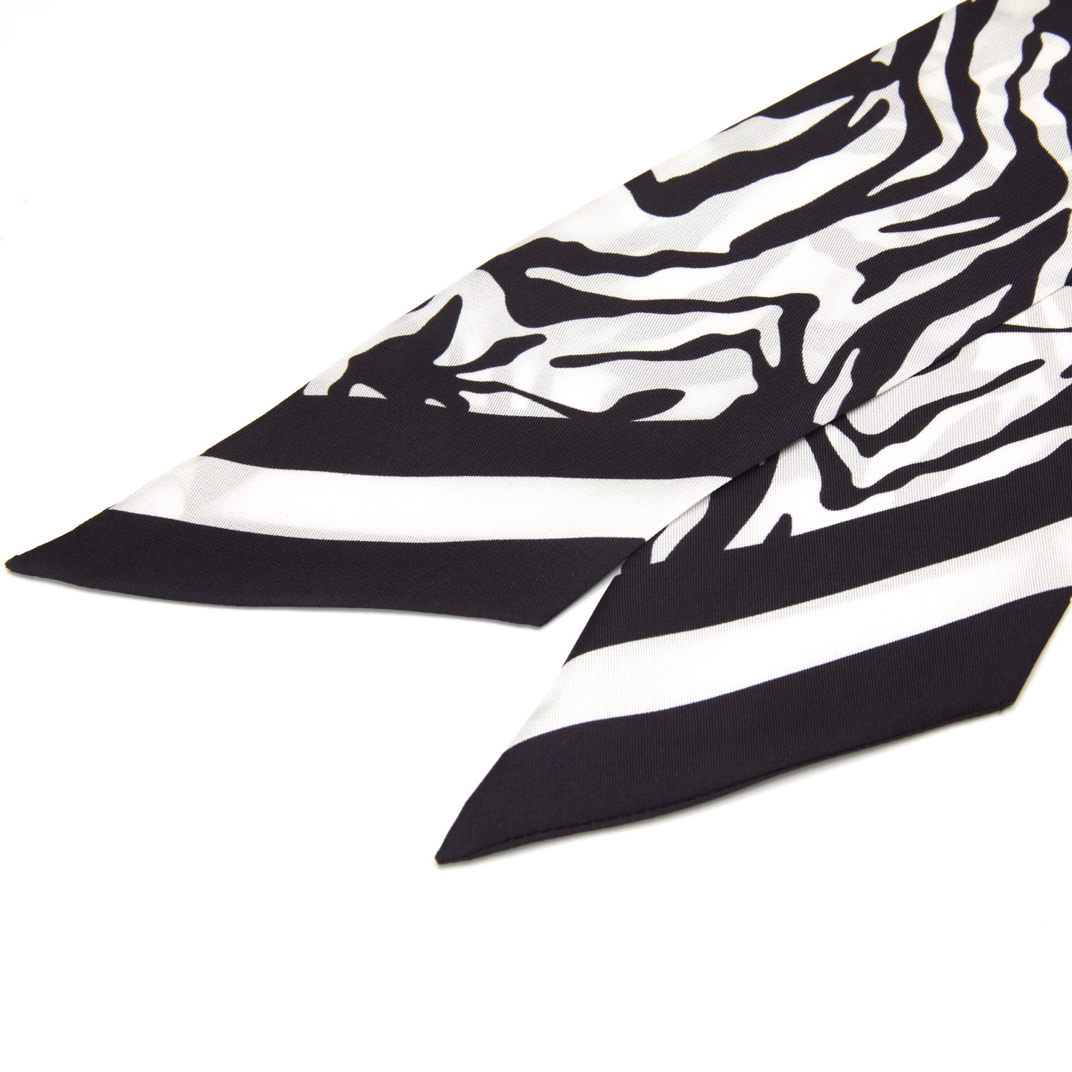 twilly scarf in hair